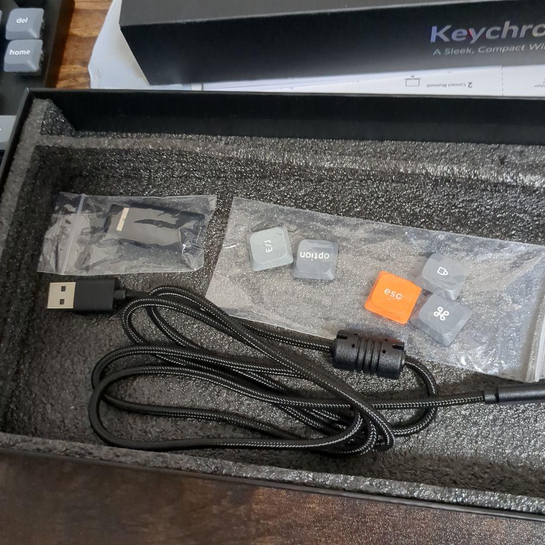 極美品 Keychron K11 Max 65% RGB ホットスワップ 茶軸