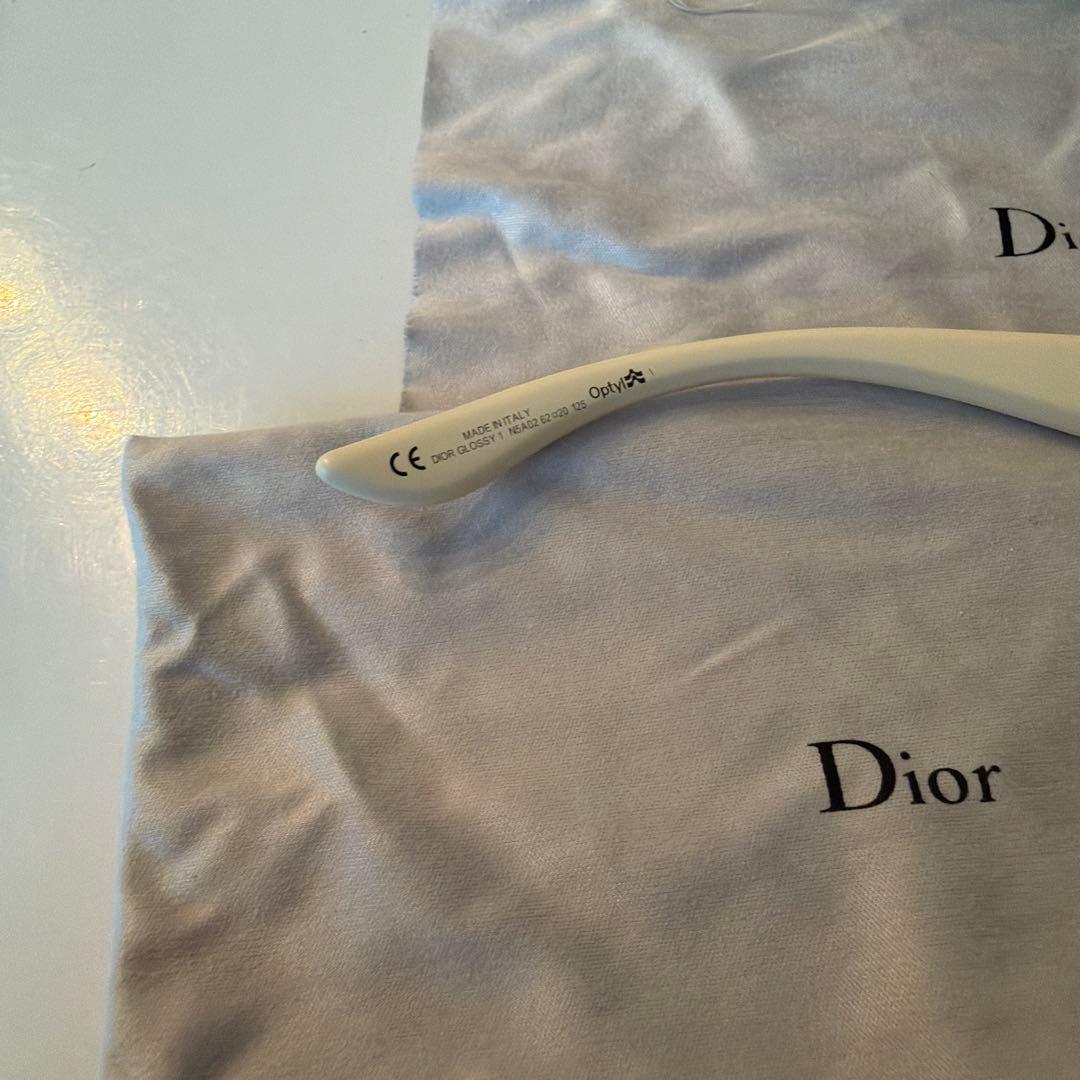 Dior ホワイトサングラス ケース付き