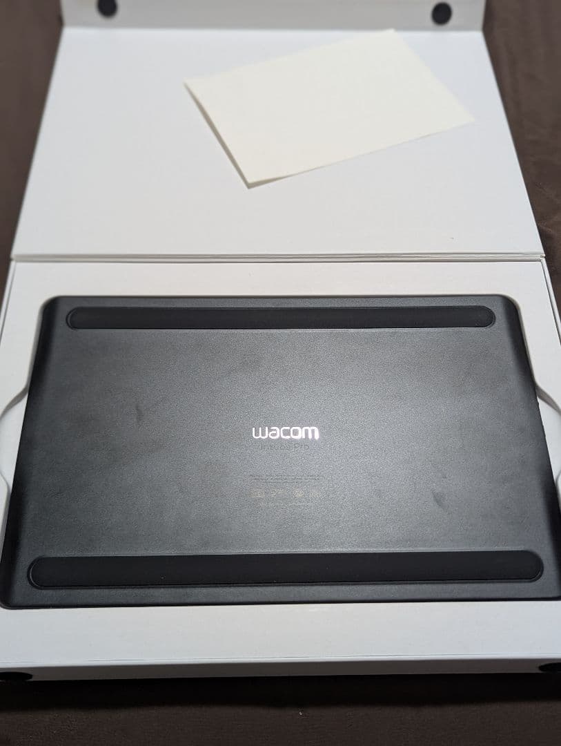 液タブ・ペンタブ Wacom Intuos Pro Paper Edition PTH-660