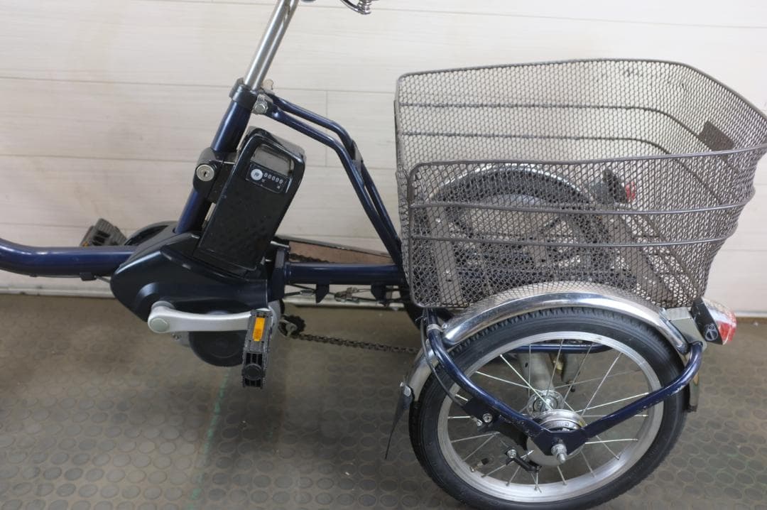 パナソニック 大人用電動三輪車　16インチ　3段　16Ah（5点灯）充電器あり