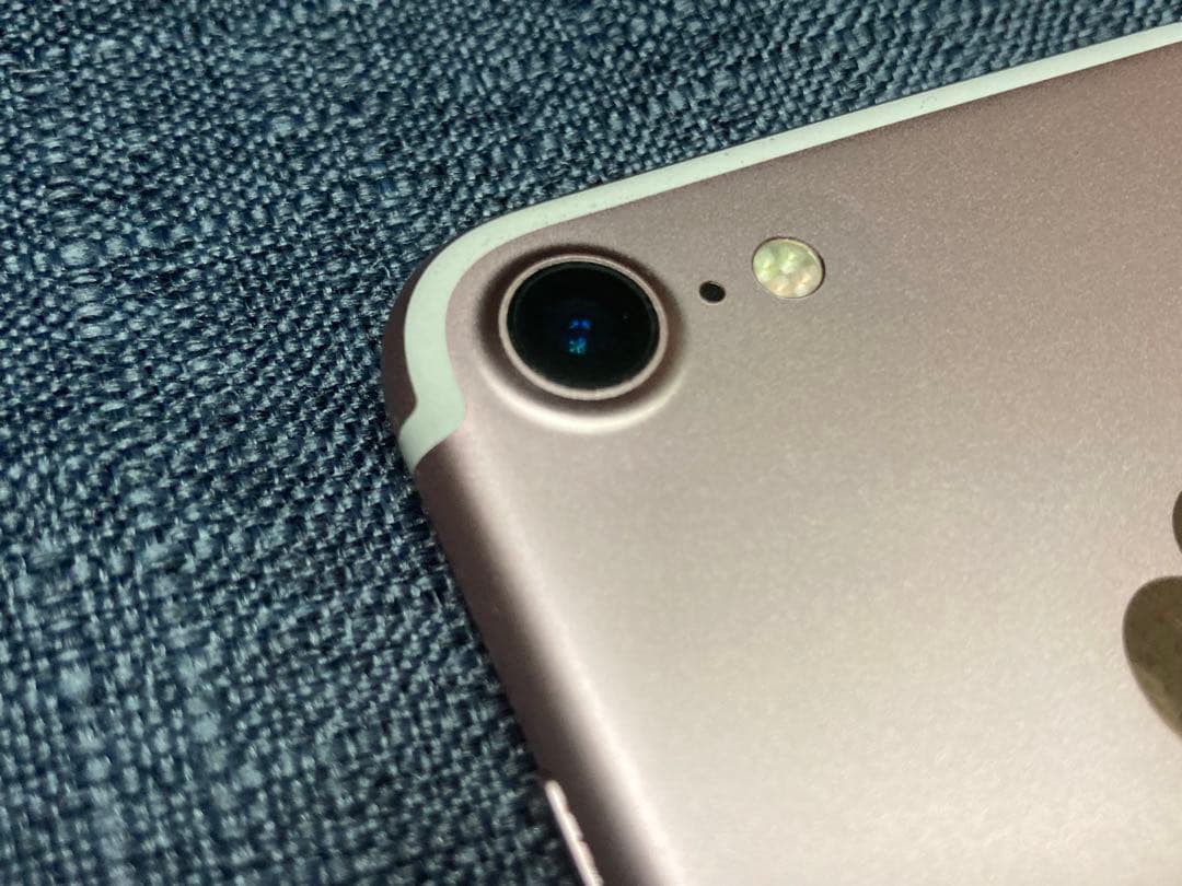 iPhone7 正常動作品 SIMフリー 残債無し ロック解除済み 送料込み！