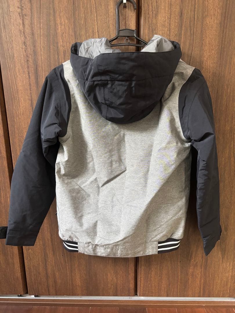 ⭐︎Ｑさん専用⭐︎BURTON 子ども用スノーボードウェア XS（110-119）