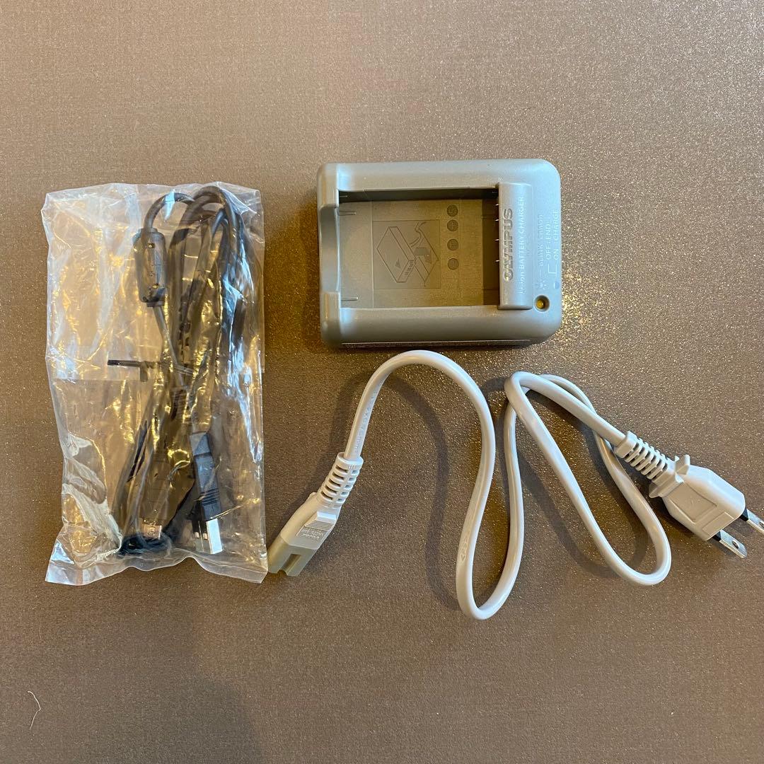 OLYMPUS PEN E-PL8 ミラーレス一眼