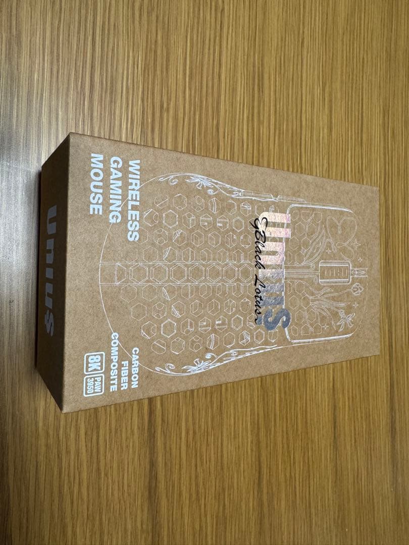 マウス・トラックボール UNIUS BLACK LOTUS CARBON