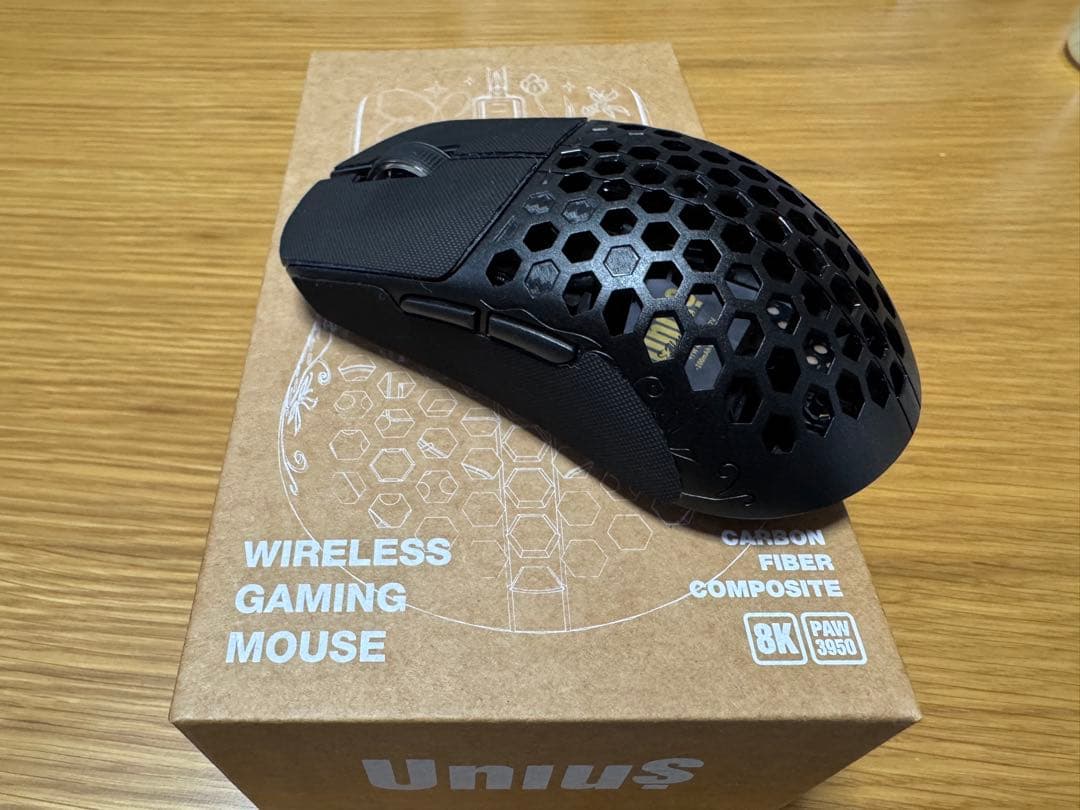 マウス・トラックボール UNIUS BLACK LOTUS CARBON