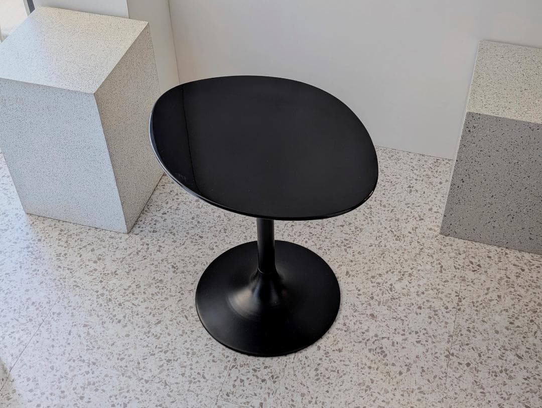 Used ペデスタル コーヒーテーブル 一本脚 ブラック Duplo 廃番 美品