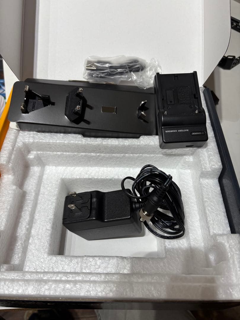 BlackMagic Video Assist 7インチ　12G HDR