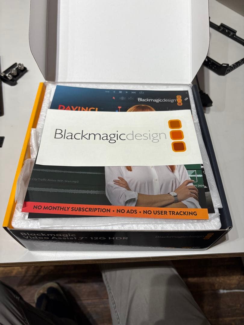 BlackMagic Video Assist 7インチ　12G HDR