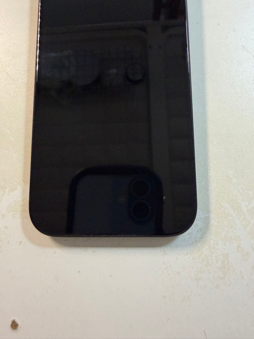 iPhone 15　ブラック　256GB simフリー