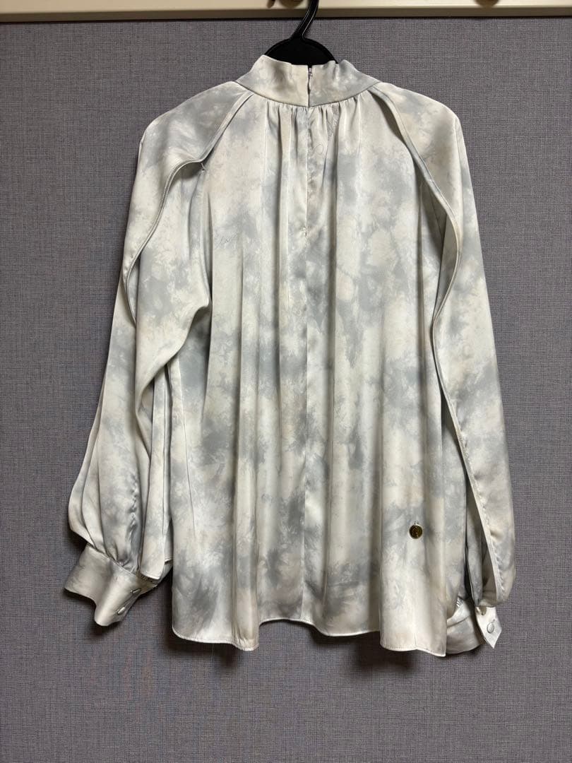 Perfume closet ブラウス Flow【Gray】