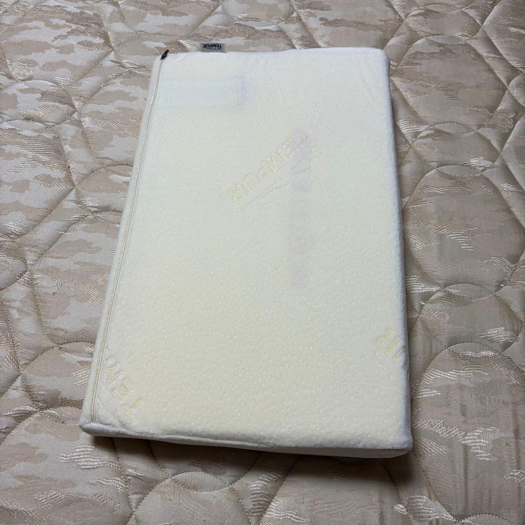 テンピュール　オリジナルピロー　Sサイズ　グレー色ピローケース付き　低反発