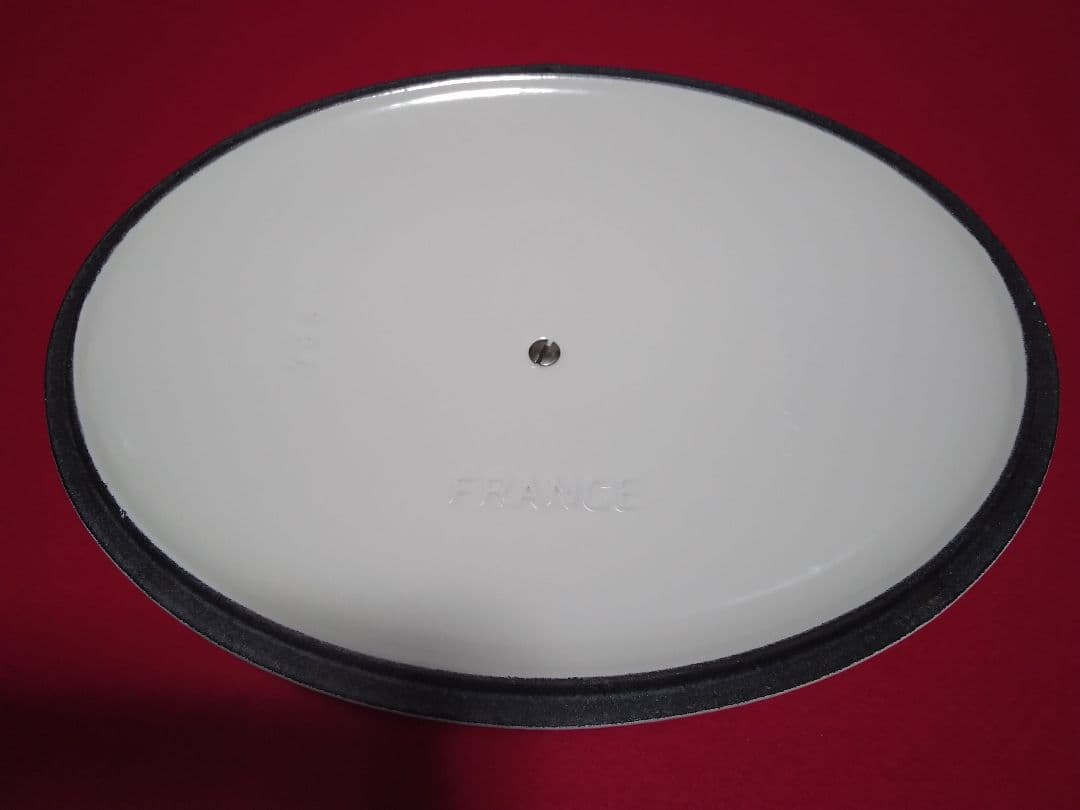 ル・クルーゼ 鋳鉄製　ホワイト　両手鍋 25cm　LE CREUSET　白