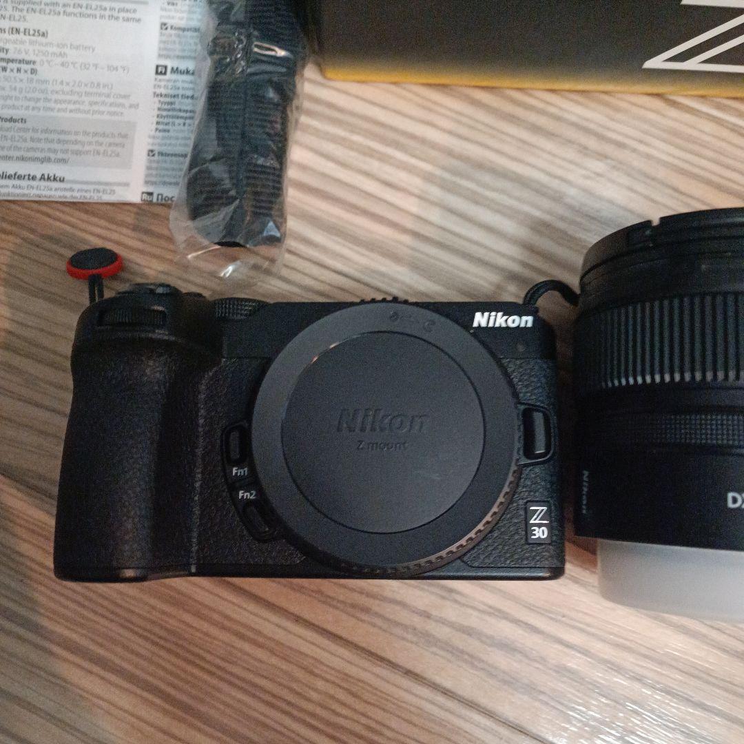Nikon Z 30 レンズ　dx 12-28 3.5-5.6 PZ セット