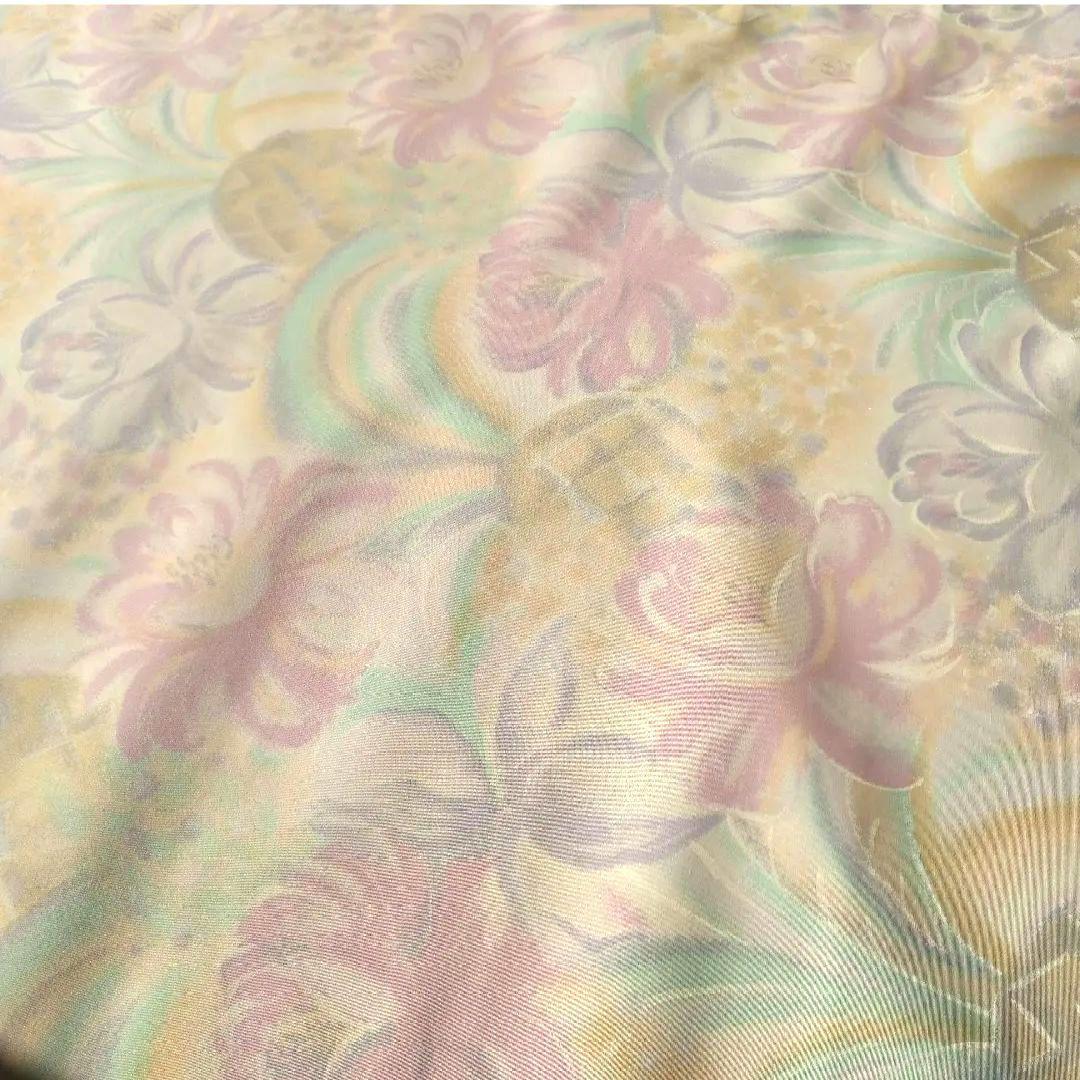 ロールカーテン　仕切り　間仕切　　ロールスクリーン　花柄