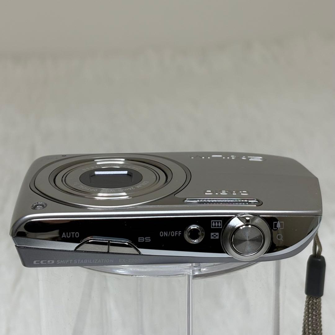 CASIO カメラ　EX-Z2000 充電器　箱　シルバー コンデジ　動作品