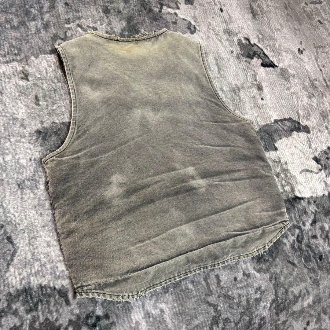 Carhartt ダックベスト V26 ボロ レザータグ 雰囲気抜群 一点物