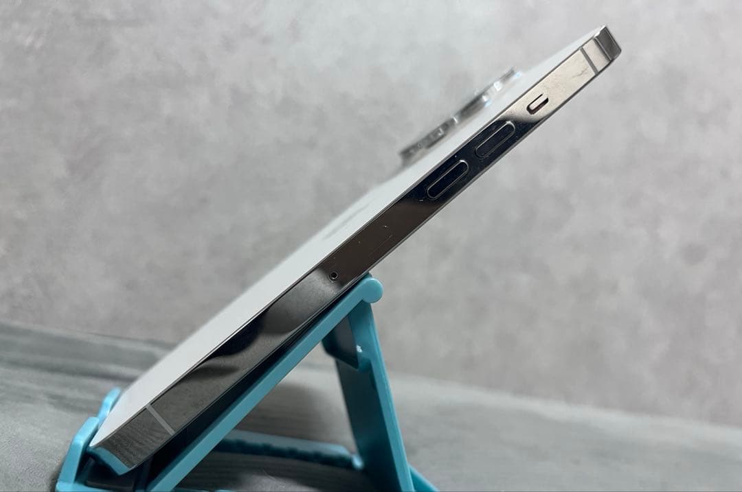 Apple iPhone 13 Pro 本体