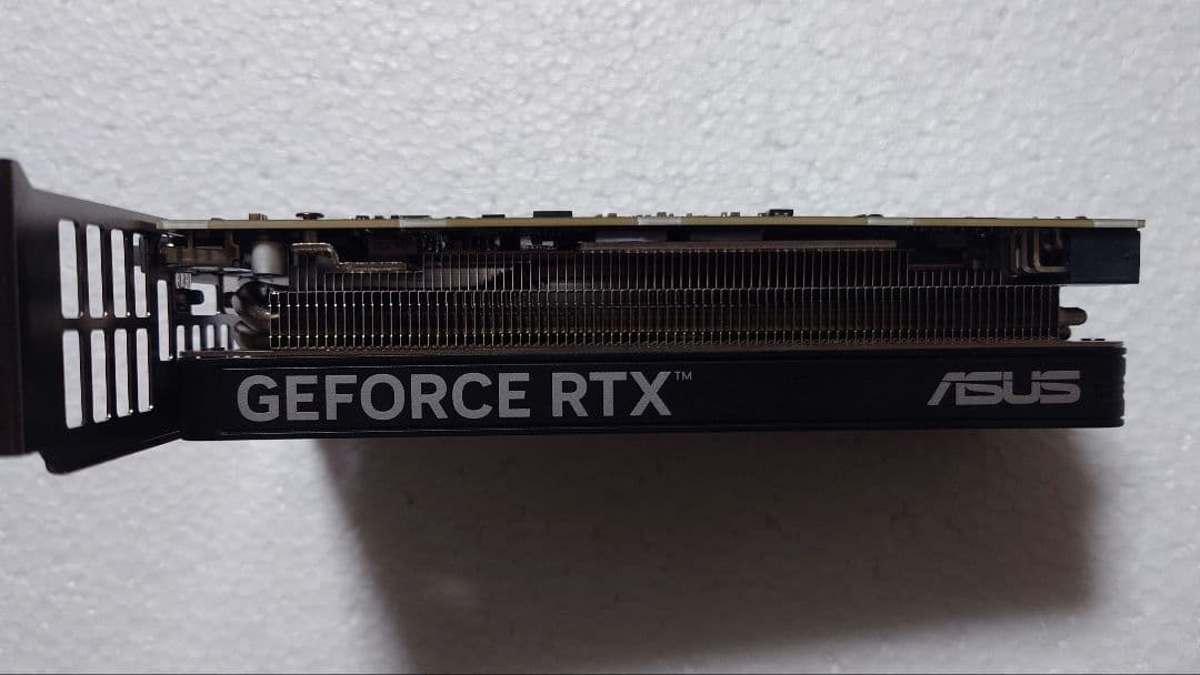 ASUS GeForce RTX 5060 8GB　LP