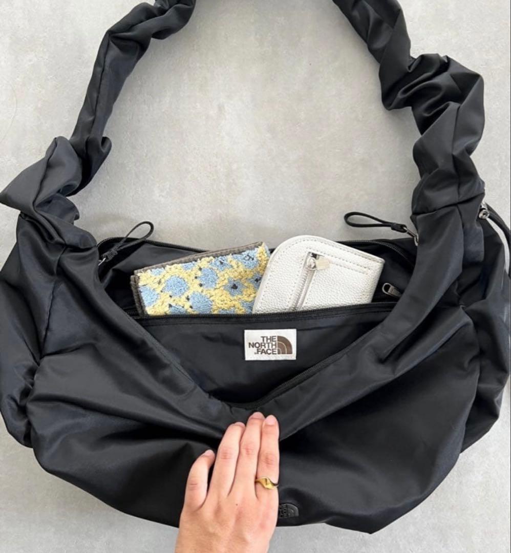 韓国限定✨　ノースフェイスボニーホーボーバッグ L ブラック 黒