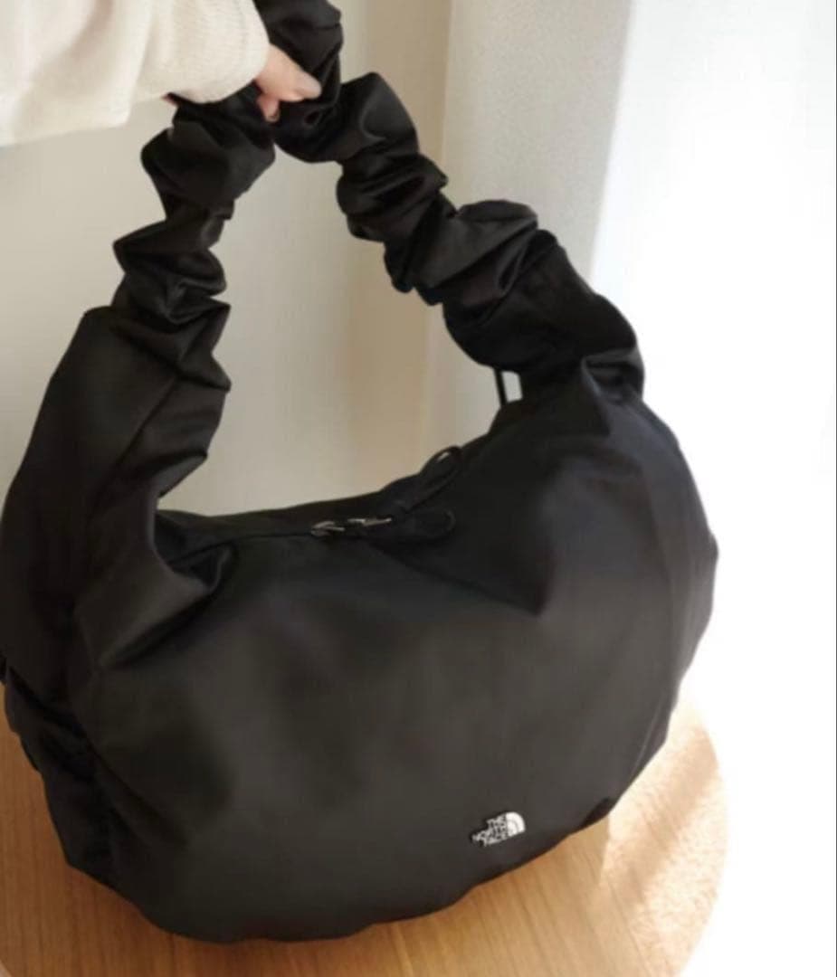 韓国限定✨　ノースフェイスボニーホーボーバッグ L ブラック 黒