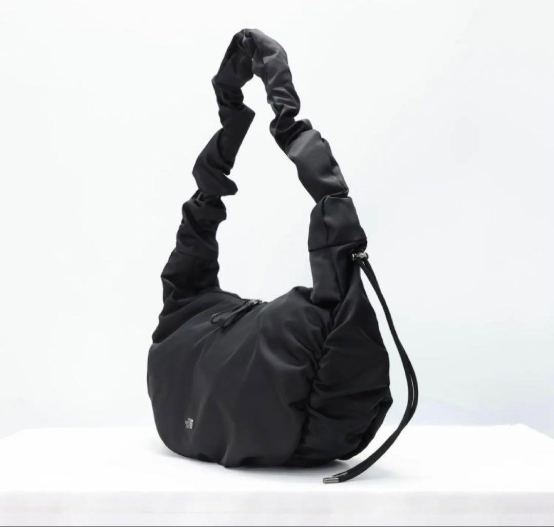 韓国限定✨　ノースフェイスボニーホーボーバッグ L ブラック 黒