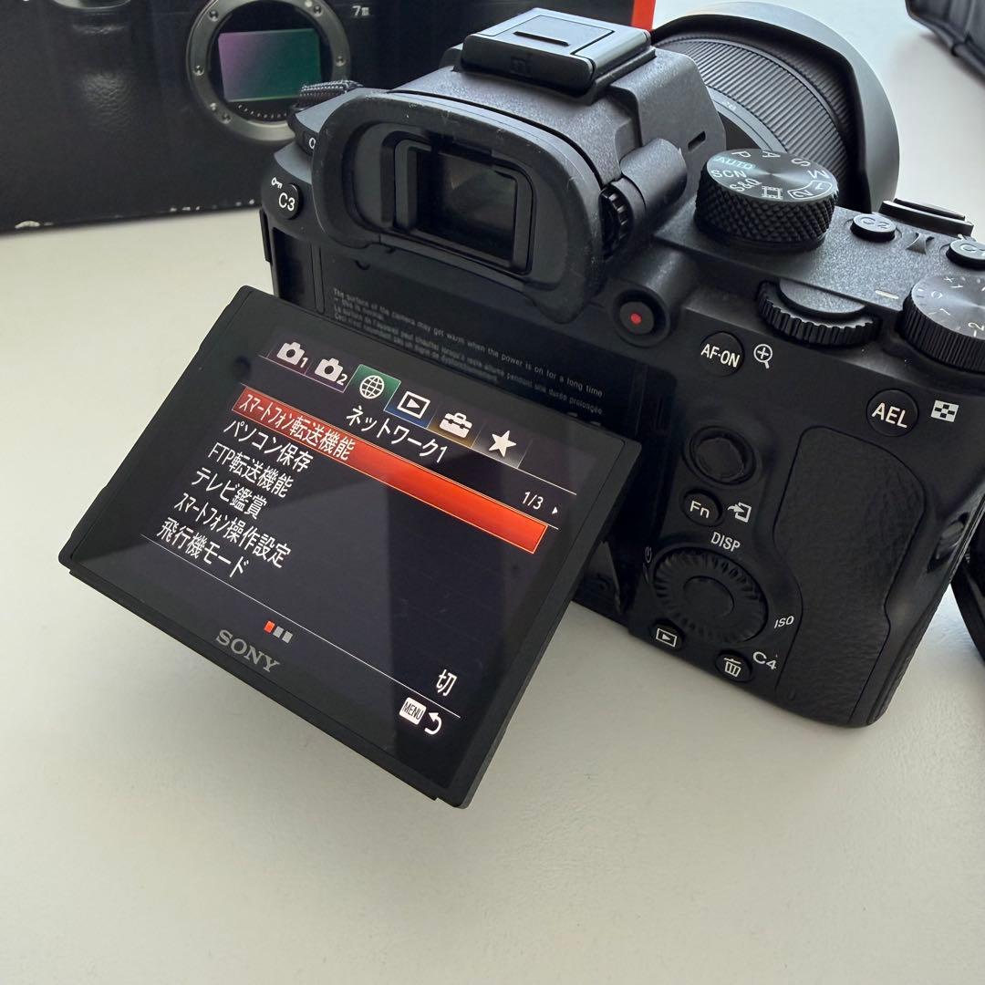 【美品】SONYデジタル一眼カメラα7 III レンズキット ILCE-7M3K