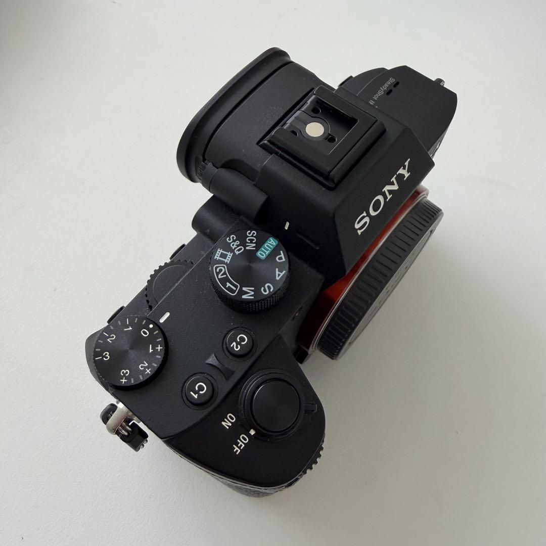 【美品】SONYデジタル一眼カメラα7 III レンズキット ILCE-7M3K