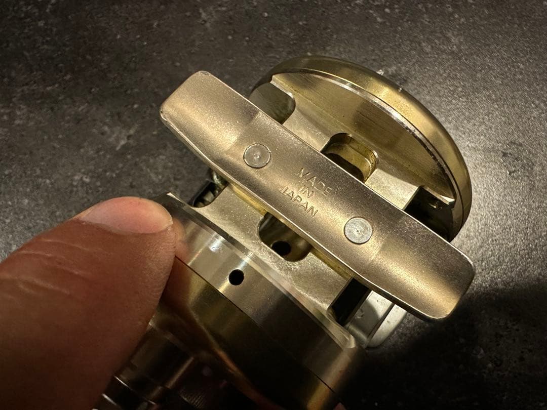 Daiwa ミリオネアcv-z 103 ベイトリール