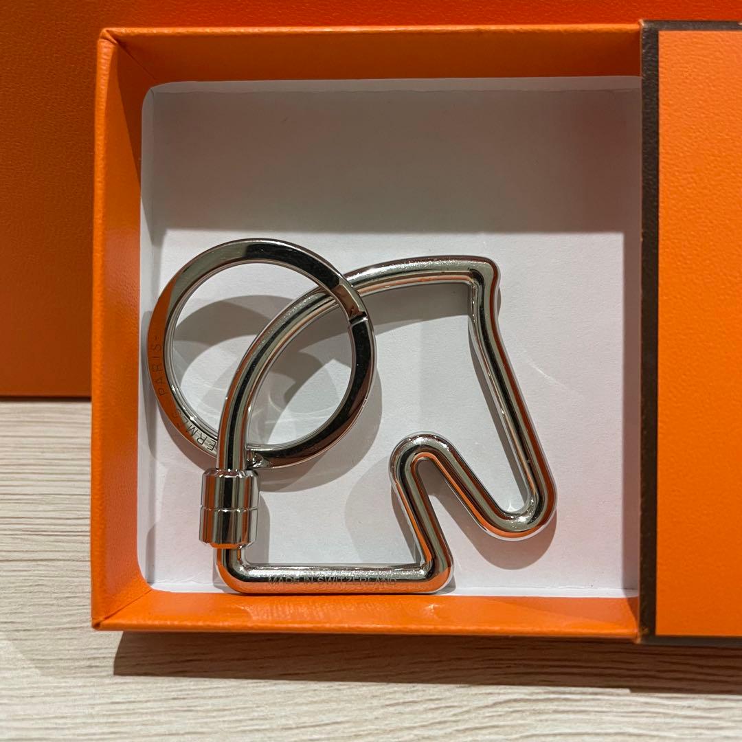 エルメス シュバル キーリング メタル シルバー