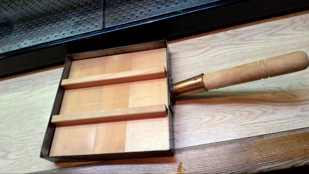 銅製 卵焼き器 金属製 木製ハンドル 卵焼きフライパン 木蓋付き