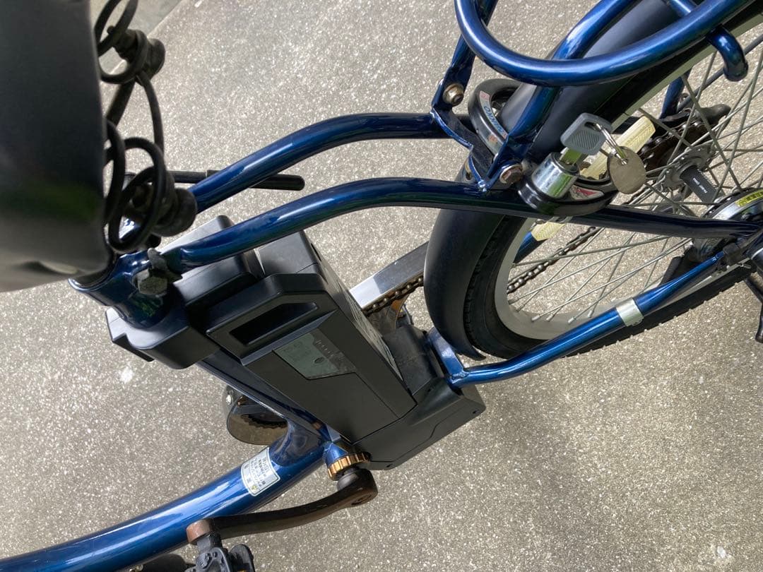 電動アシスト自転車 ネイビー
