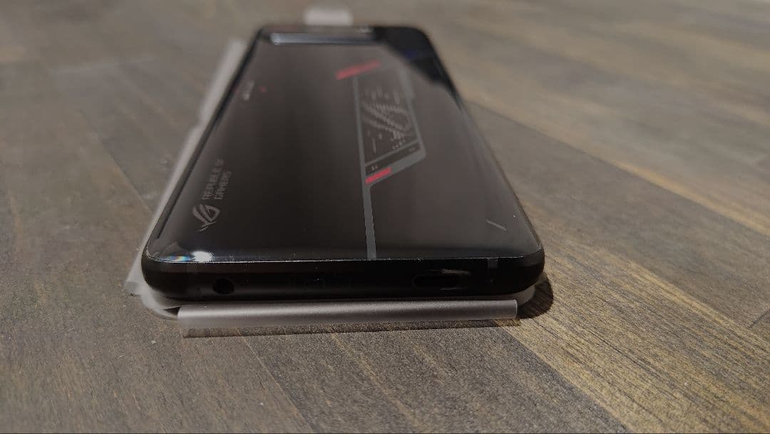 【Nguyen cuc】ASUS　ROG Phone 6