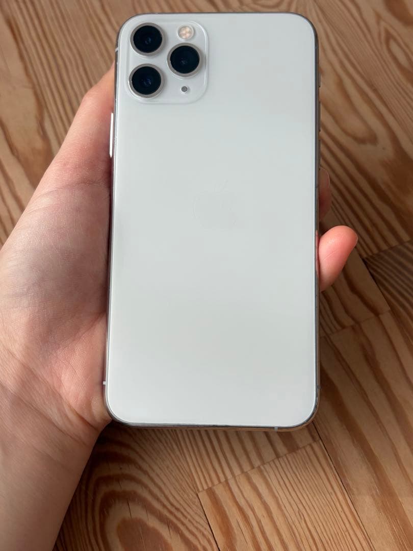Apple iPhone 11 Pro シルバー 本体　64gb 箱付き
