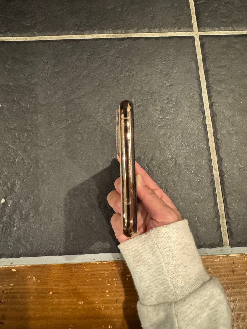 Apple iPhone 11 Pro Maxゴールド 本体　256G