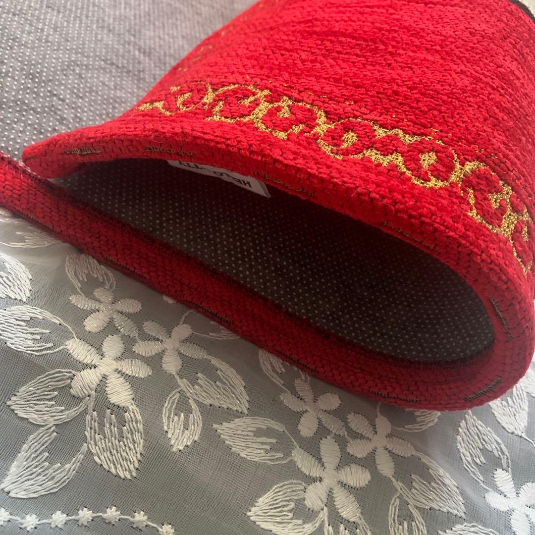 希少品　ハローキティ40周年マット　金糸を使ったリボンの縁取り豪華な織敷物