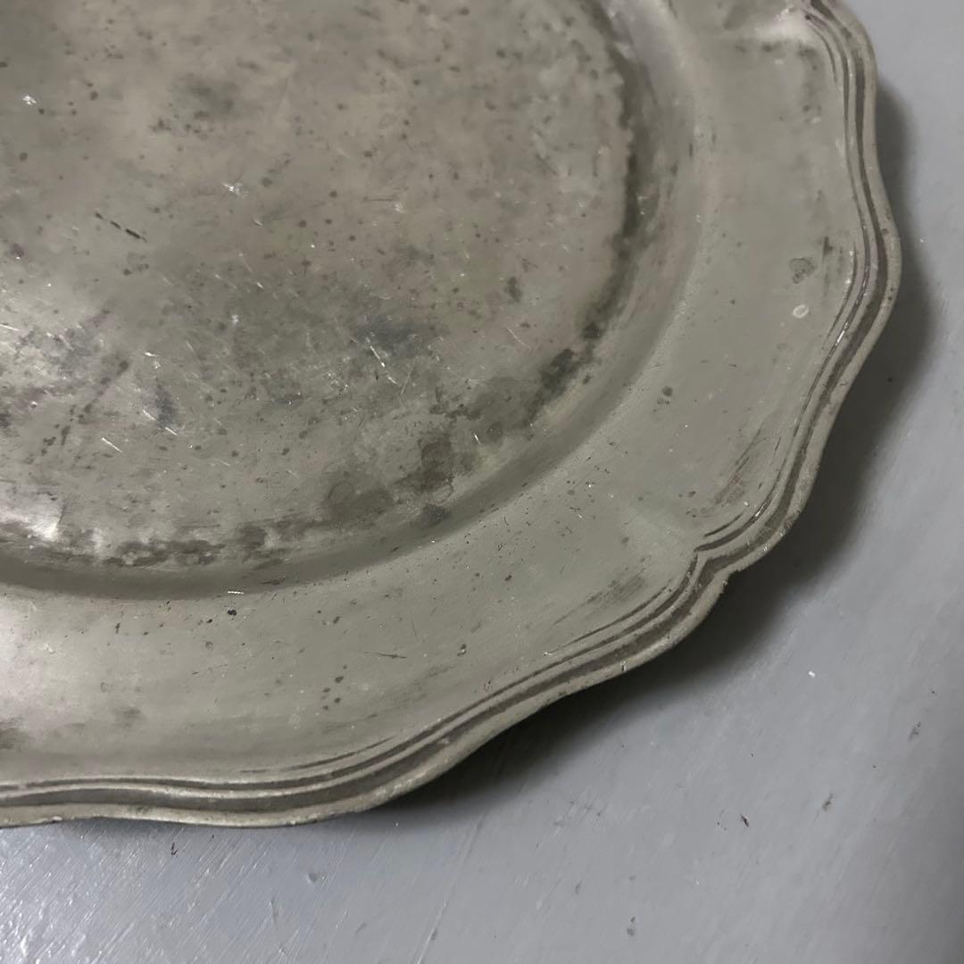 フランスアンティーク　花リムピューター 大皿　32センチ　蚤の市　仏ブロカント