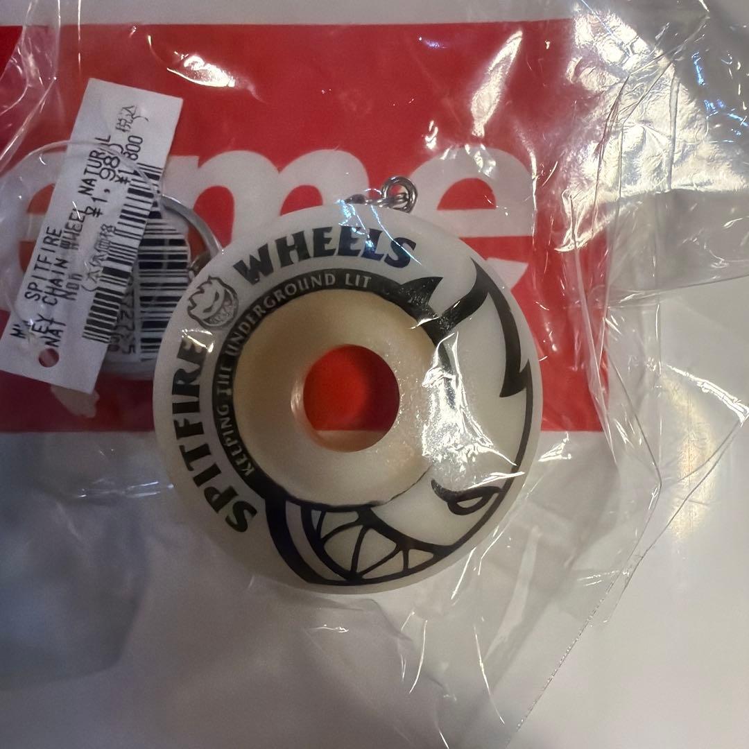 spitfire Keychainキーホルダー スピットファイア supreme