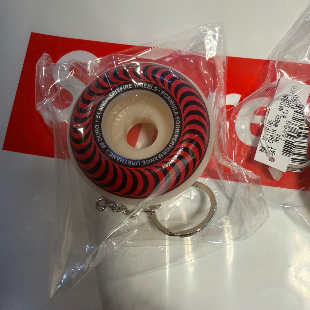 spitfire Keychainキーホルダー スピットファイア supreme