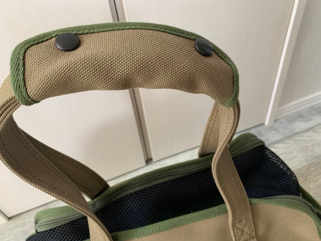 【フリーステッチ・Free Stitch】小型犬用のキャリーバッグ