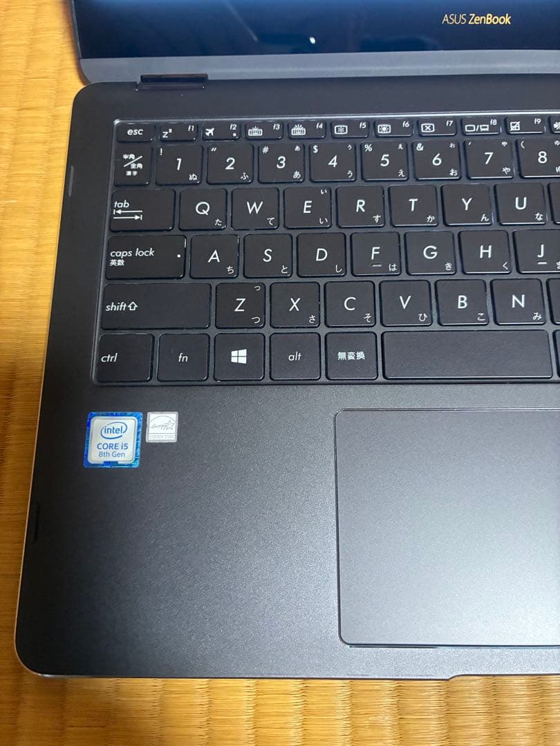 asus zenbook Flip ux370 極美品　バッテリー新品