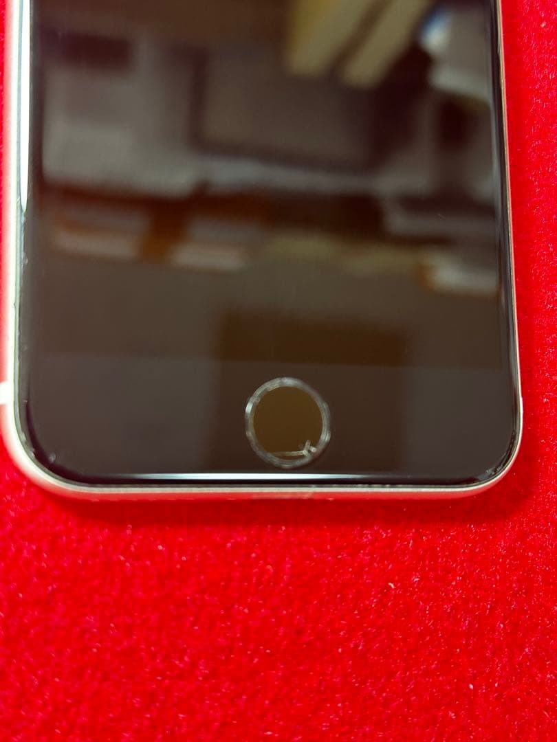 【7809】iPhone SE3第3世代スターライト 64GB simフリー