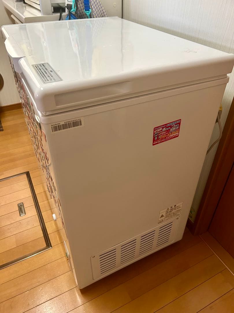 Haier ホワイト冷凍庫 フラットトップ