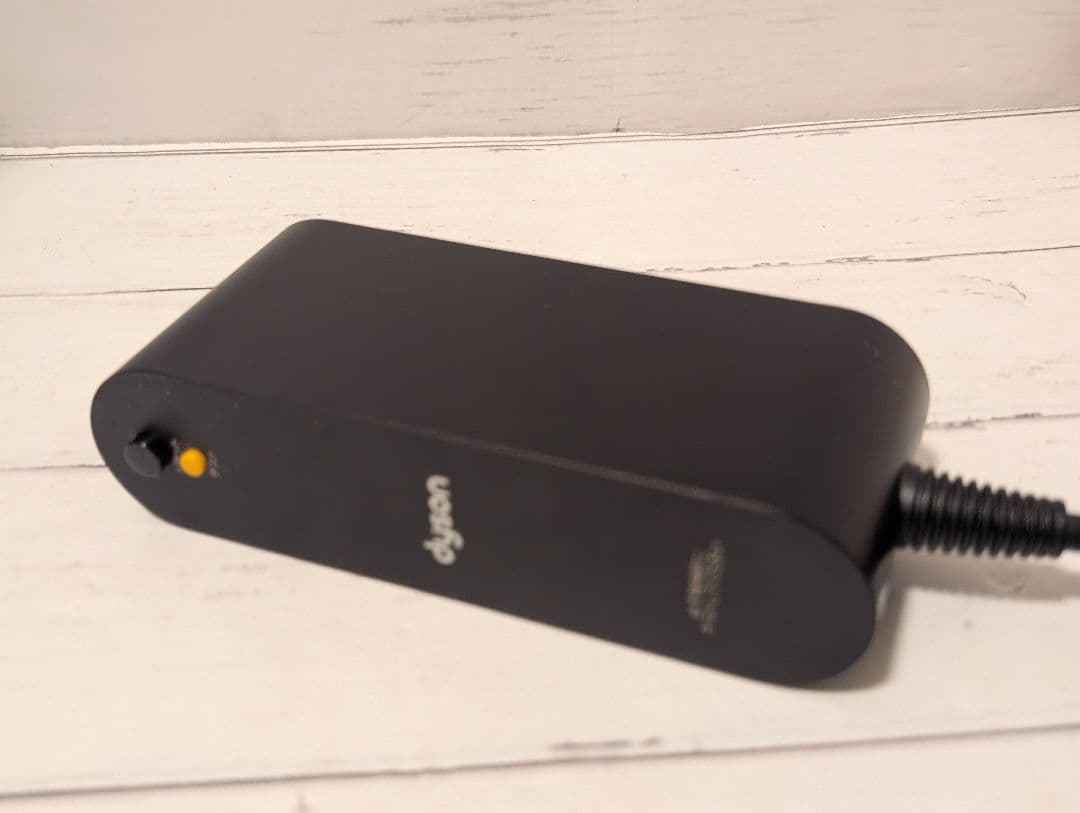 【美品】Dyson ドライヤー ストレイトナー