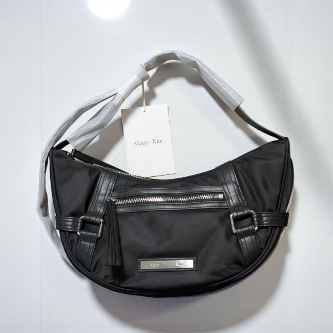 Matin Kim ブラック ショルダーバッグ ハンドバッグ 肩掛け 黒