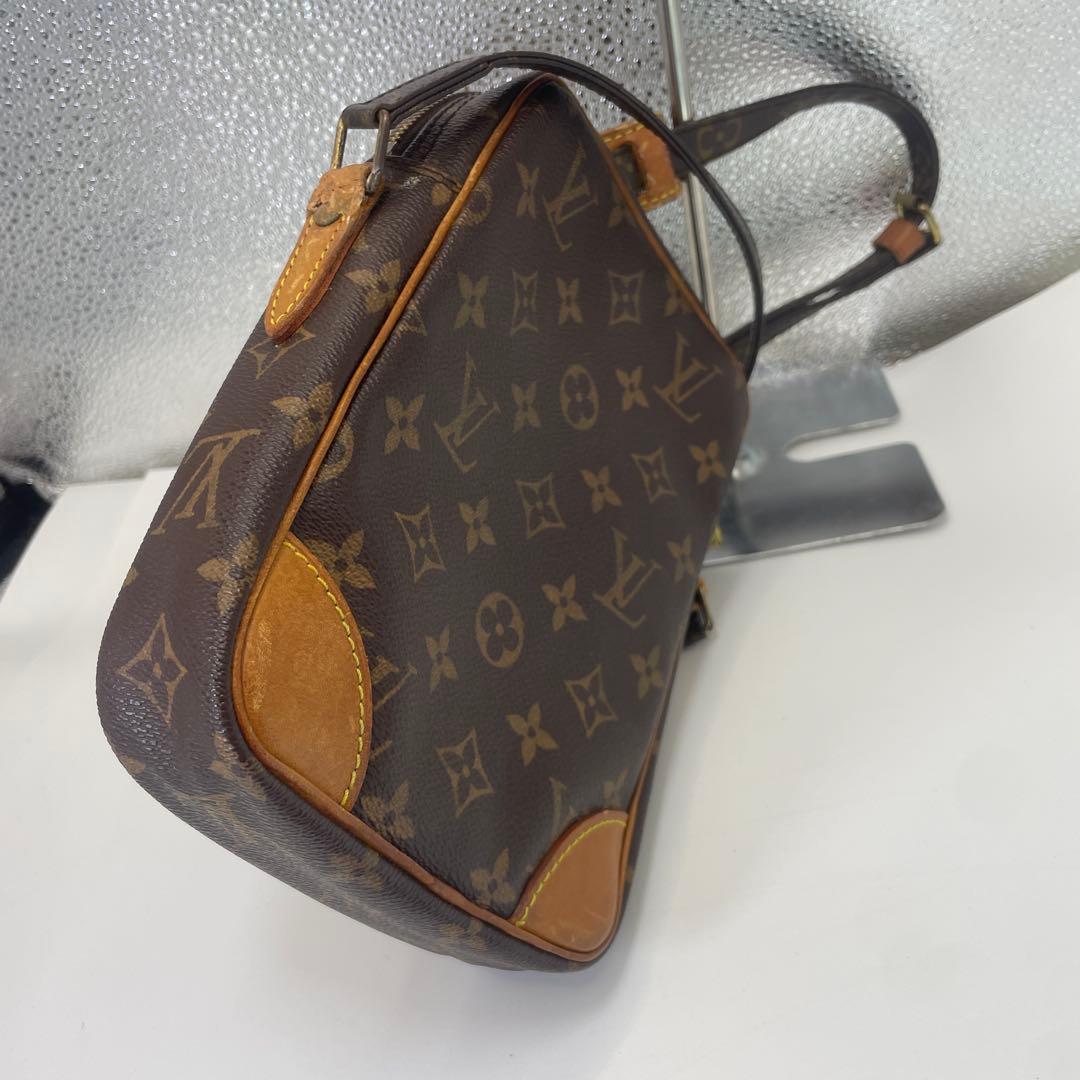 LOUIS VUITTON ルイヴィトン　ダヌーブ　ショルダーバッグ