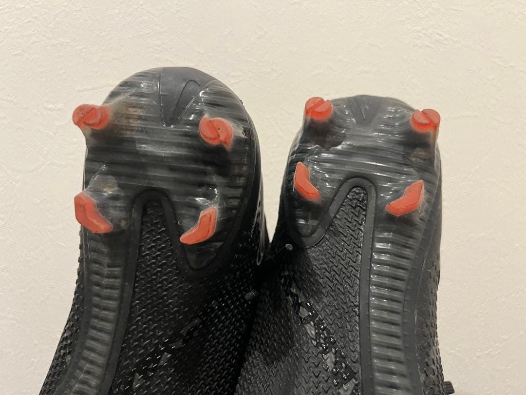 ナイキ　ファントムGT 25.5