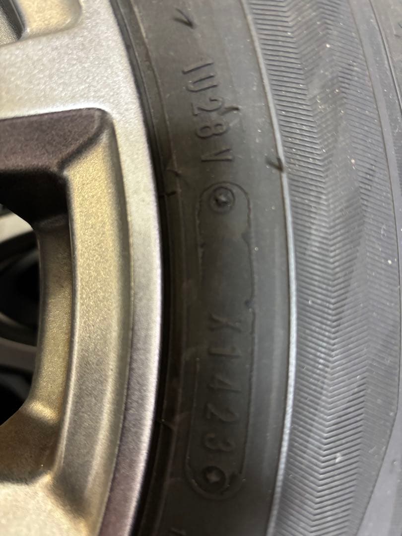 DUNLOP スタッドレスタイヤ　14インチホイールセット