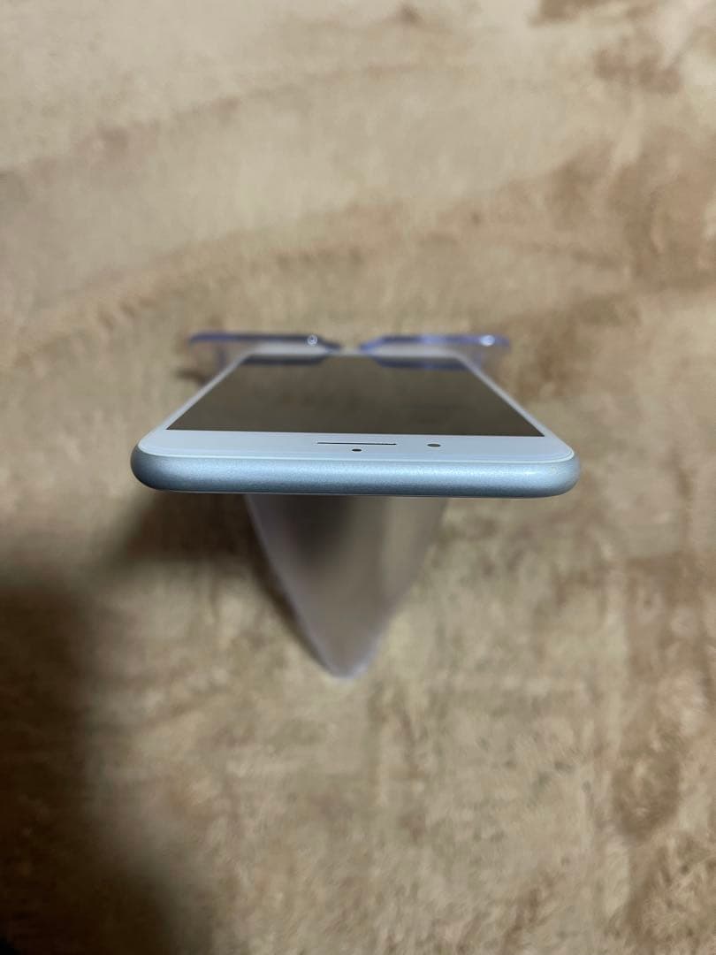 Iphone8 Plus シルバー64GB SIMフリーバッテリー100％良品