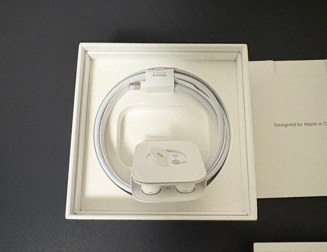 AirPods Pro2 第2世代 オマケカバー付 最終セール‼️