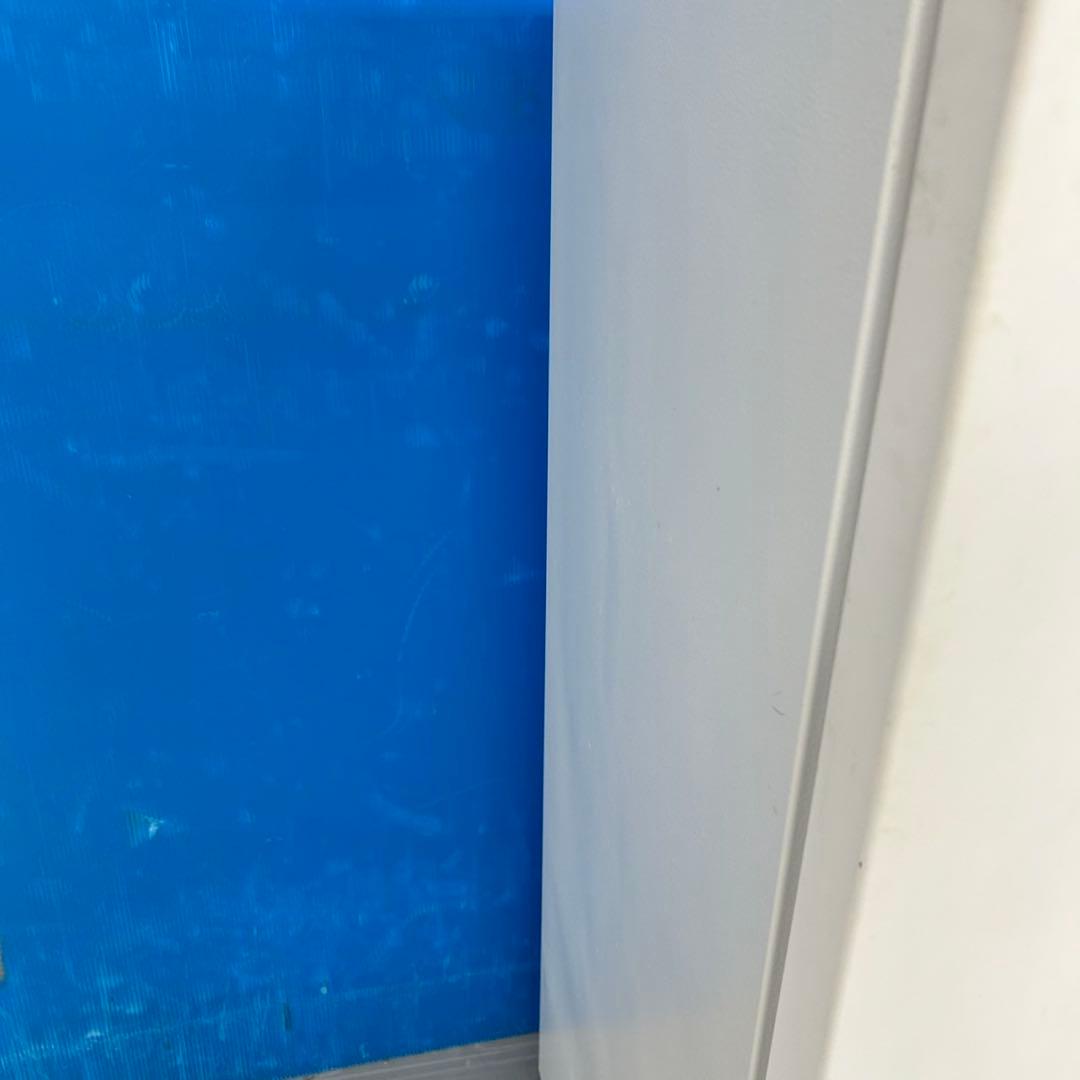 536 極美品　マッドデザイン　冷蔵庫　大きめ　200L弱　大人気モデル